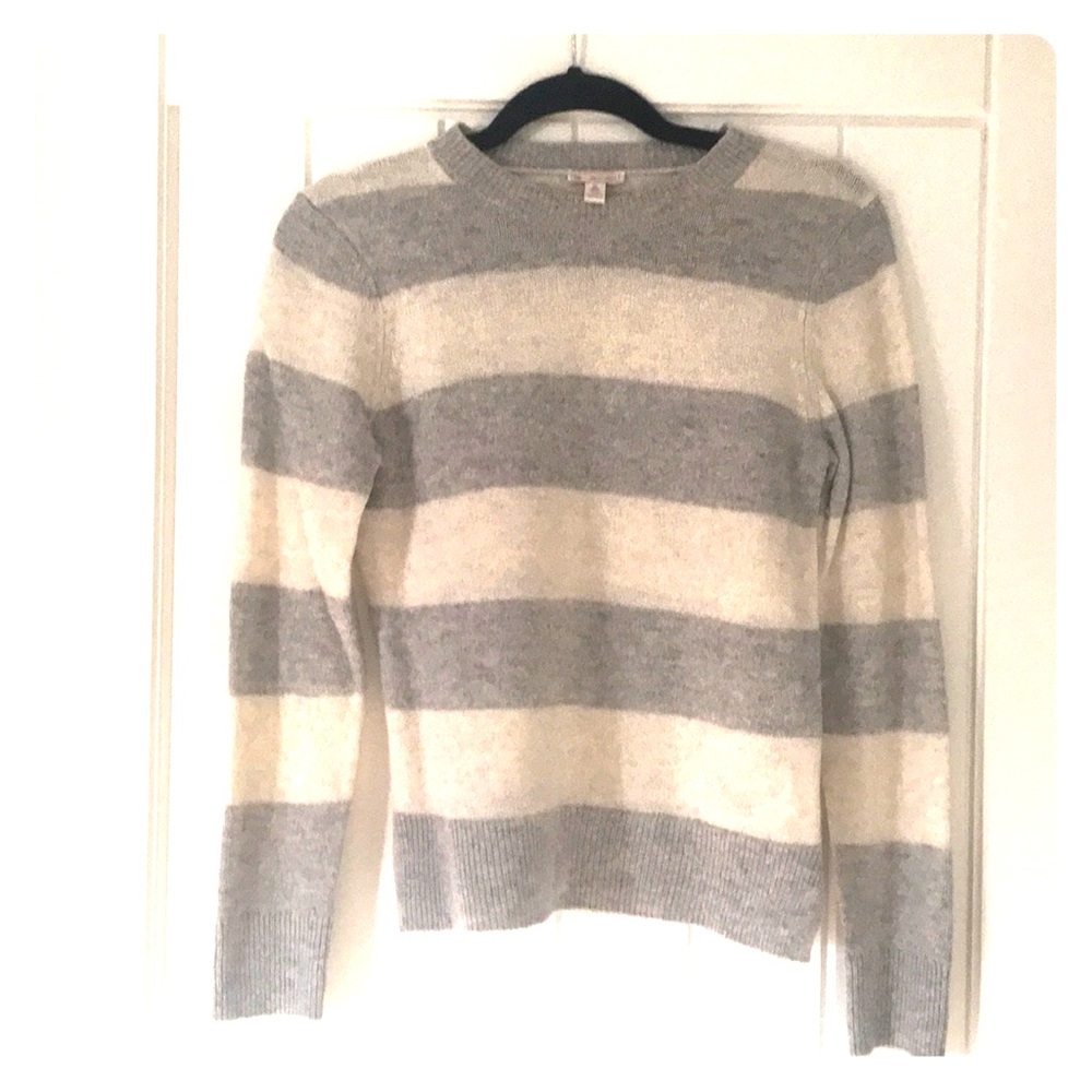 Gray & White striped sweater in good condition.